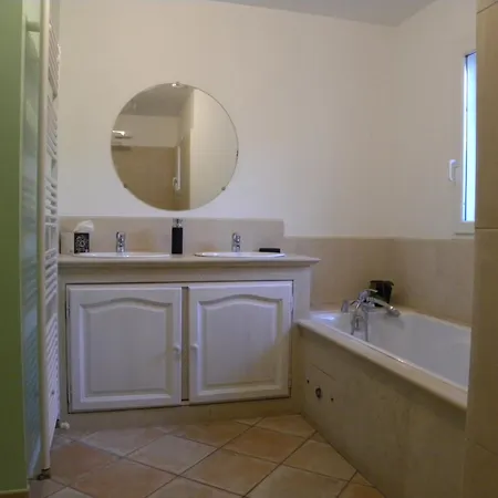 Le Clos Des Ecureuils Villa *